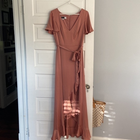 David’s Bridal Hi Lo Flutter Sleeve Satin Dress Dessert Coral - Picture 2 of 6